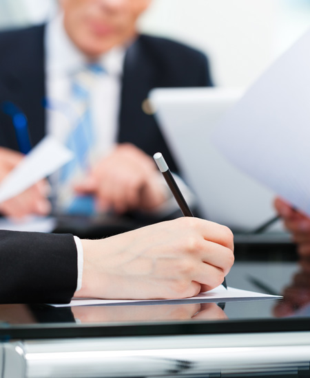 Business--meeting-in-an-office